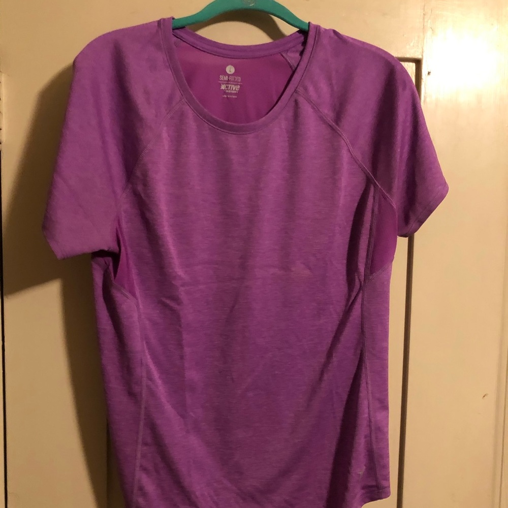 Old Navy active tee in purple